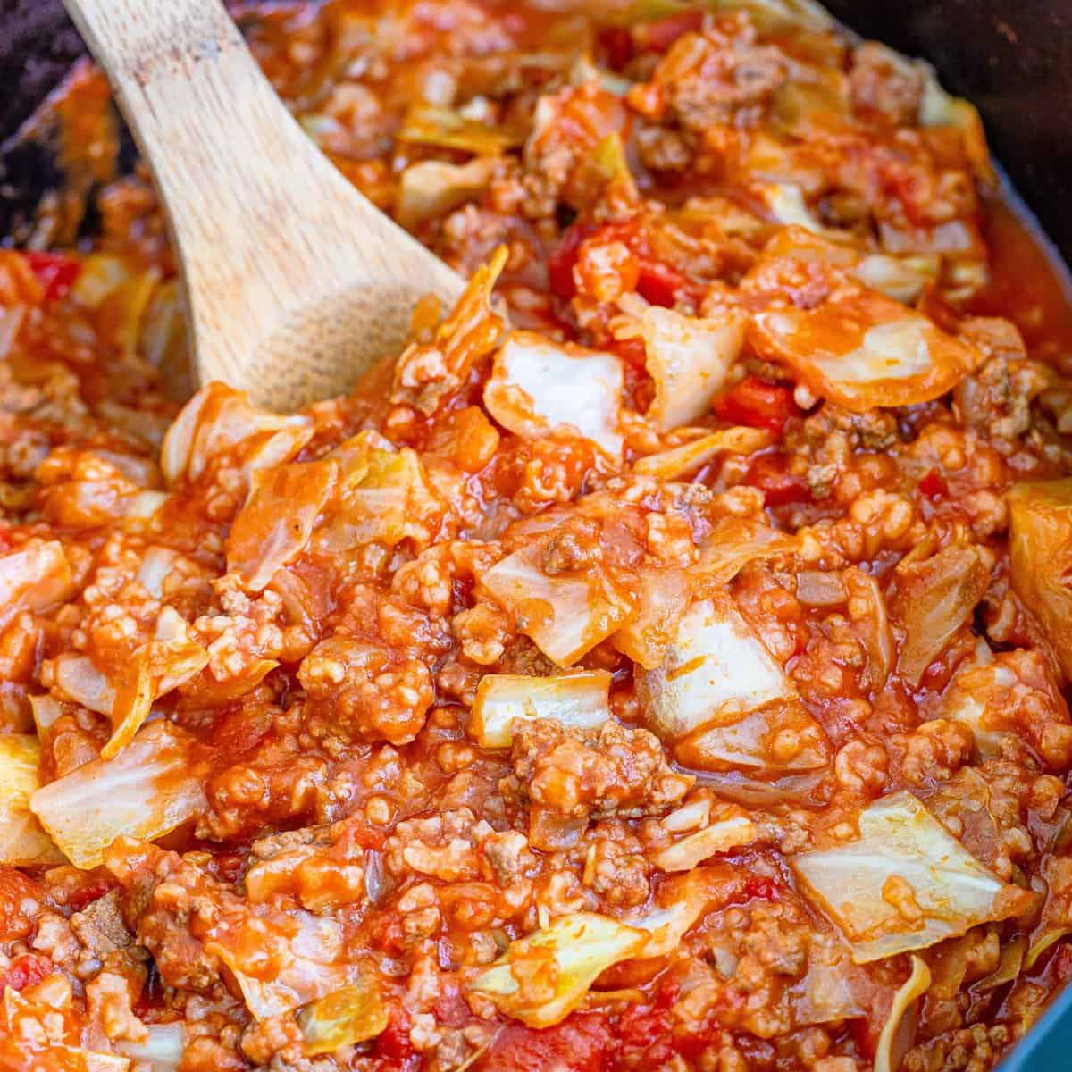 Slow Cooker Unstuffed Cabbage: Easy Weeknight Comfort